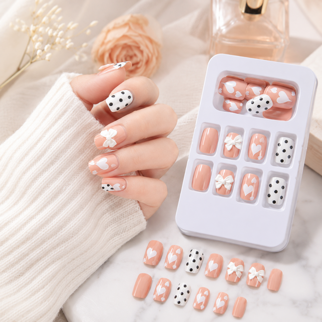 Ready to use Pretty Polka Dot Nails(785-23)